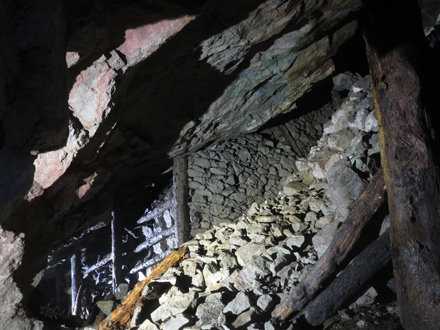 Kupfergrube Erzbett Mürtschenalp